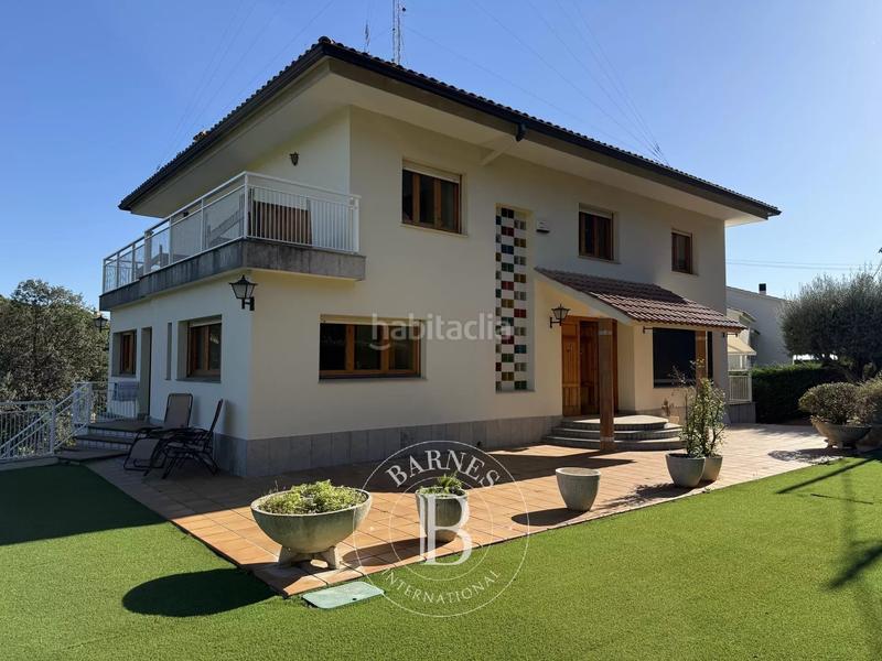 Foto 84ae684b-5aa2-45ed-9238-6b1369876738. House with heating parking in Urbanitzacions Mataró