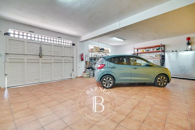 Foto c10a4f8a-263e-46cd-95fe-966b6152675f. Casa amb calefacció aparcament piscina a Urbanitzacions Mataró