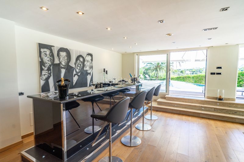 Foto 3f470bed-9f68-47b2-9a29-68e3d5aaf3e0. Masia amb calefacció aparcament piscina a Cala d´Or Santanyí