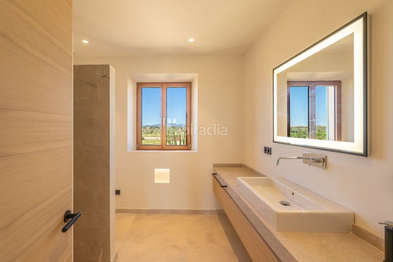 Foto b3f2a677-5aee-4170-8960-3bcb5fdd7826. Masia amb calefacció aparcament piscina a Es Llombards Santanyí