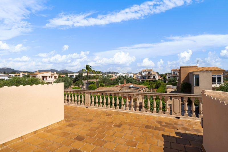 Foto 20296a09-0db4-44ea-bf45-7ec2fc5ed73a. Masia amb aparcament piscina a Portocolom Felanitx