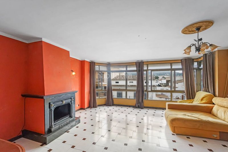 Foto 3bf38a5f-017f-4130-b708-638008de5358. Àtic amb aparcament a Felanitx poble Felanitx