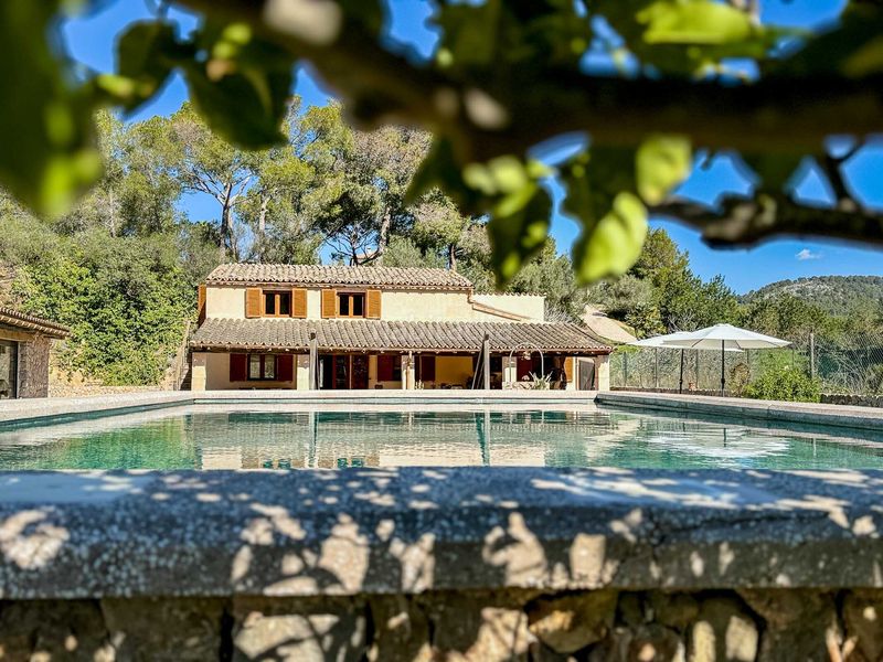 Foto 3b3b6829-ee1a-4fe2-8248-001b79cd4666. Masia amb aparcament piscina a Calvià poble Calvià