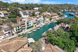 Casale in Cala Figuera. Exclusiva  villa con impresionantes vistas al mar en primera lín
