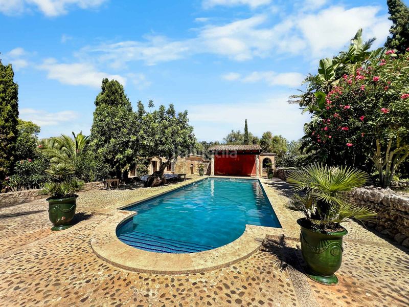 Foto 2a2dee6e-738e-4ba0-8a0b-b4e221d86bb8. Masia amb aparcament piscina a Felanitx poble Felanitx