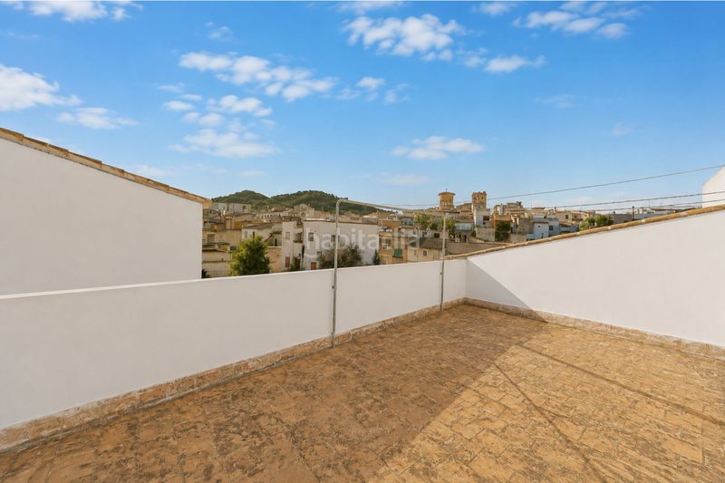 Foto cf6aca1d-256e-4410-adf1-a26628f571eb. Casa exclusiva oportunidad de inversión edificio con dos viviendas independientes en Felanitx