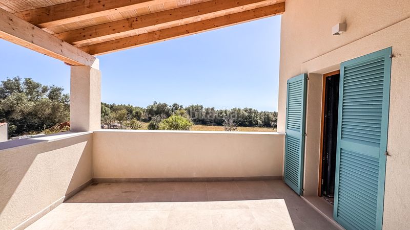 Foto c608441e-5720-4dca-a47f-c4600f62f296. Casa amb calefacció aparcament piscina a Ses Salines poble Ses Salines