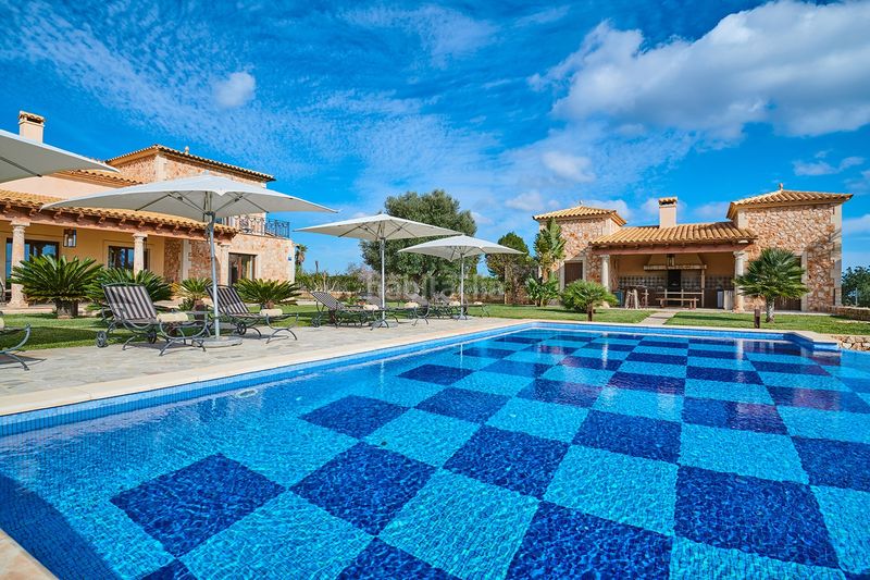 Foto 617236f9-9ca3-425a-8043-d930ccb2ee72. Masia amb calefacció piscina a Els pla de na Tesa Marratxí