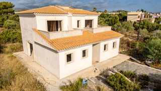 Casa a Cala Murada. Villa contemporánea en cala murada que destaca por su privacidad