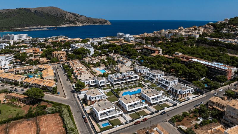 Foto beae3c5b-0b2c-4822-b485-aaab801a2ee9. Casa aparellada amb calefacció aparcament piscina a Capdepera