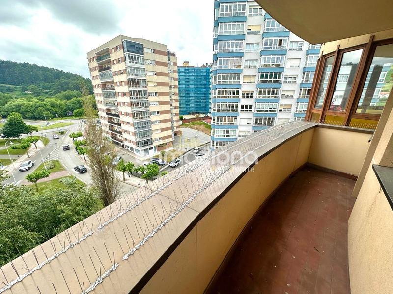 Foto d75e8347-91c4-49de-b037-0f4079adc2c1. Piso  en venta calle alcalde luis treillard, Salinas, asturias en Castrillón