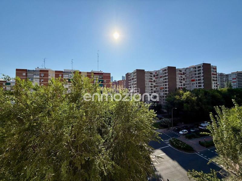 Foto 15f70cbe-b569-4f38-ab74-8cd10b8510f4. Alquiler piso  en alquiler en calle melchor fernández almagro, barrio del Pilar en Madrid