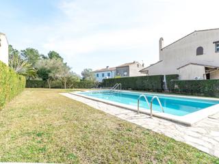 Casa a Calle breda 14. Chalet en venta en lestartit