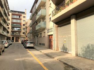 Nau industrial a Creu de la Mà. Nave de 100m2 en venta en centro figueres.