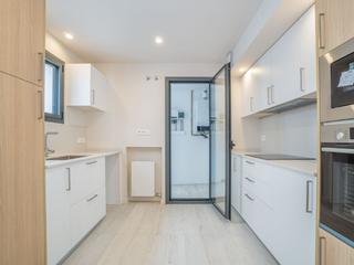 Pis a Rambla rambla 4. Piso de 3 habitaciones de obra nueva en c sant pau cerca rambla