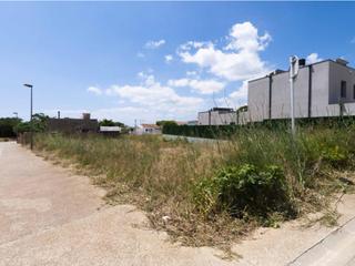 Terreny residencial a Nord. Parcela edificable de 406 m2.