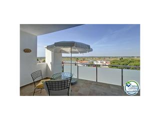 Pis  Avenida del port joan 12. Ático con doble terraza, 3 dormitorios y vistas despejadas en sa