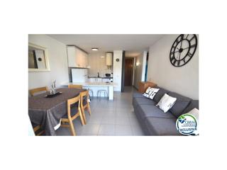 Pis  Avenida del port joan 27. Apartamento de 3 dormitorios a solo 1200 m de la playa de santa