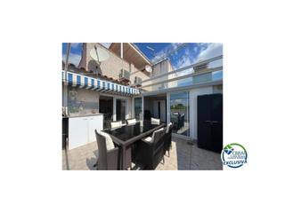 Pis  Sector port empordà 3. Atico en venta en empuriabrava 2 habitaciones gran terraza y par
