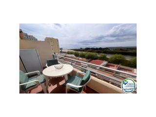 Studio à Carrer muga-a. Muga park acogedor estudio con licencia turística y con terraza