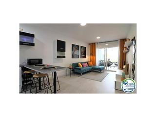Pis a Sector sant maurici 212. Apartamento moderno completamente renovado con vistas al canal
