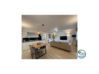 Pis a Sector poblat tipic/av.principal. Apartamento de 2 habitaciones totalmente reformado en pleno cent