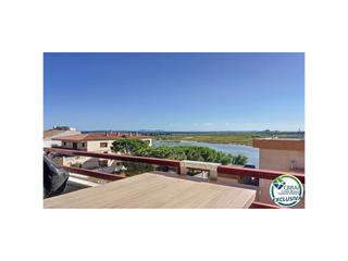 Estudio en Santa Margarida. Magnífico estudio reformado con vistas al mar