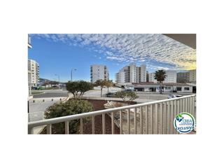 Pis  Avenida de la gola de l'estany 55. Moderno apartamento reformado con licencia turística a solo 100