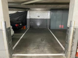 Parking voiture à Creu de la Mà. Tu própio parking privado en carrer siurana de figueres.