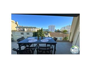 Piso  Carrer de la roca llarga. Espectacular apartamento a 120 metros del mar con piscina en san