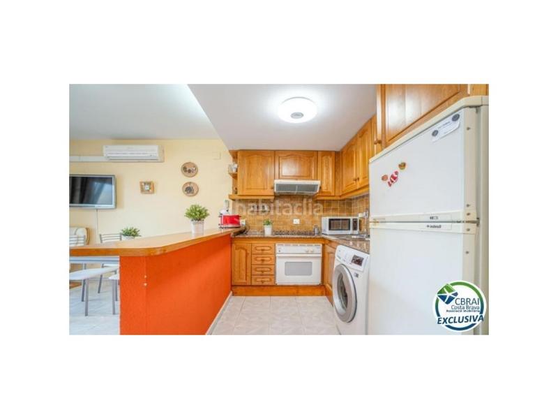 Foto 44579f08-8604-435a-90a9-0cf440833a49. Piso no te pierdas éstas vistas en éste bonito apartamento . en Empuriabrava