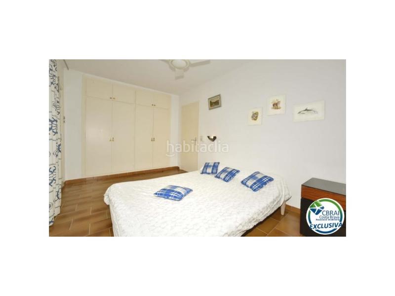 Foto 3d000a7e-7d73-40b8-9fb9-82588e945132. Casa en carrer salins 1 línea casa de pescador en el sector salins en venta con amarre de 12,5 x 4 m para velero, en Empuriabrava