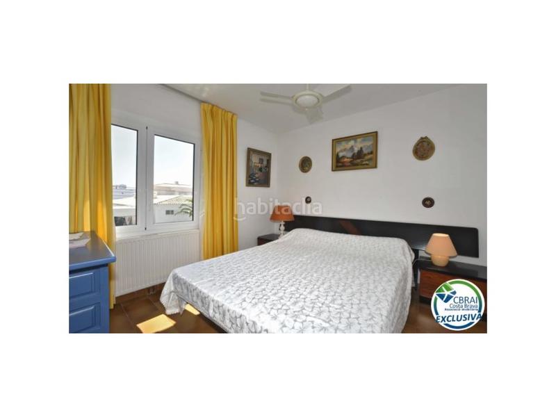Foto 6fc88af9-2242-4cf6-8fc3-fa5061e340b0. Casa en carrer salins 1 línea casa de pescador en el sector salins en venta con amarre de 12,5 x 4 m para velero, en Empuriabrava