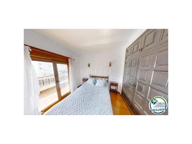 Foto 96b7c0fd-bf15-4cfe-9343-b6bd4e9f5c97. Piso en sector poblat tipic/av. canal 9 apartamento piso las chavolas a 750m de la playa en Empuriabrava