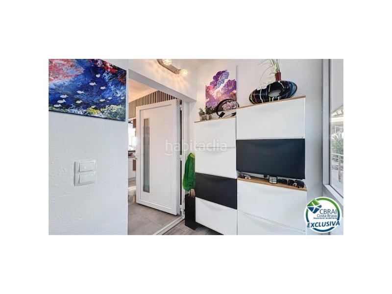 Foto cb6f21a7-9298-4606-9562-3bd0f9af9b1f. Piso en calle d'antoni canals 96 apartamento de 80 m con vistas al mar excepcionales entre y canyelles en Roses