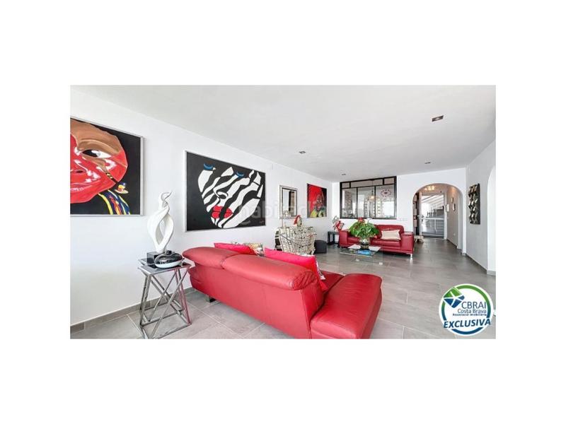 Foto e8156df4-eeaf-41b1-b1da-8ac7f2b555a6. Piso en calle d'antoni canals 96 apartamento de 80 m con vistas al mar excepcionales entre y canyelles en Roses