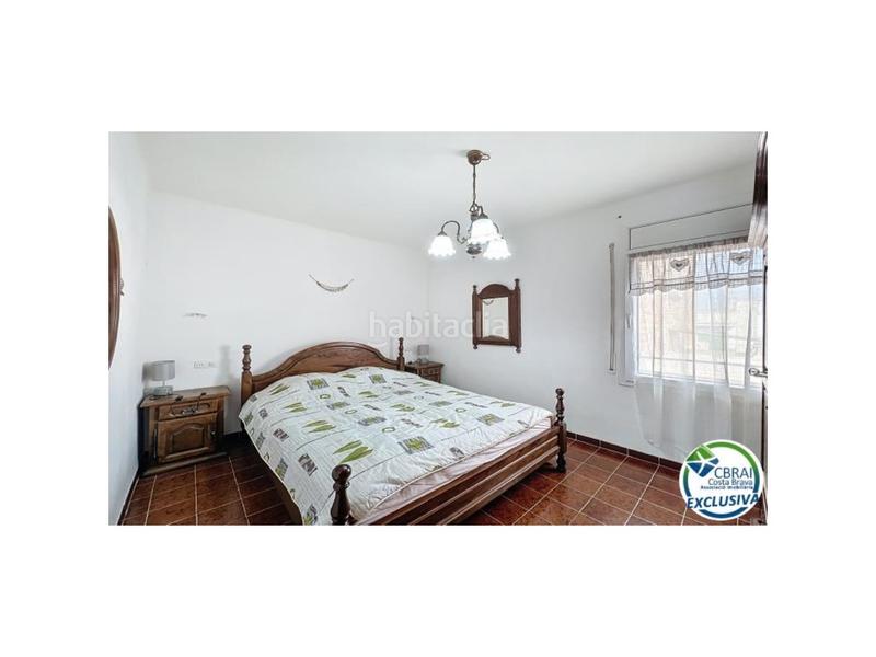 Foto 295f8cfb-6580-4a25-a6e4-6f91876ca477. Piso en calle de la llotja 19 apartamento con vistas al mar en el centro con terraza en la azotea y dependencia acondicionada en Roses