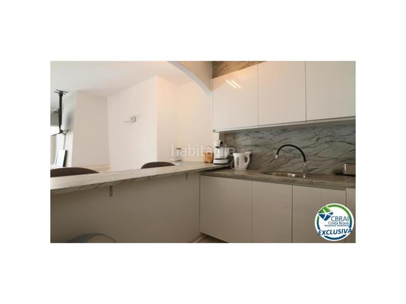 Foto b809a8d5-fa31-4fbf-bcfa-61b70c8a8ee8. Piso en sector cavall de mar 55 encantador apartamento reformado en caballito de mar en Empuriabrava