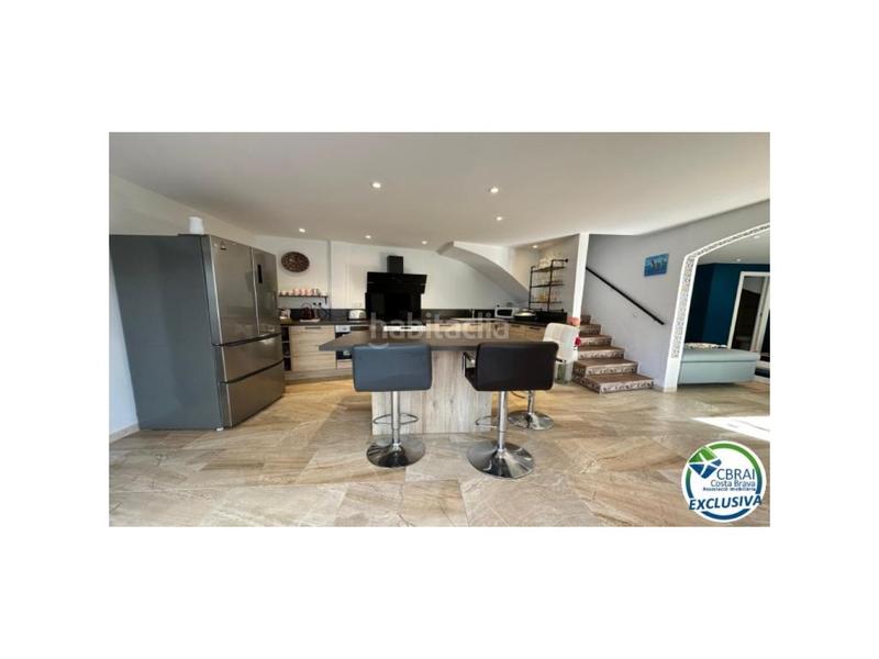 Foto 23cbd008-ceb4-48fe-b3bd-0952957b9fe1. Casa en sector poblat tipic/av. canal 3 en venta casa típica española distrito poblado típico en Empuriabrava