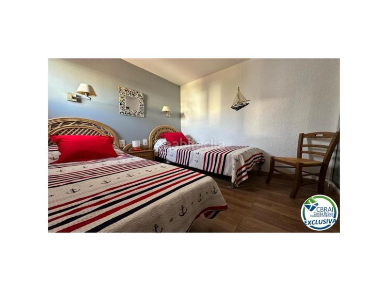 Foto 2a90c967-db15-4468-aeaf-15942bf7e798. Casa en sector poblat tipic/av. canal 3 en venta casa típica española distrito poblado típico en Empuriabrava