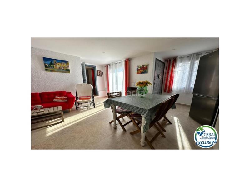 Foto 9bb303ae-b11b-4445-ab99-4b00011b05c2. Casa en sector poblat tipic/av. canal 3 en venta casa típica española distrito poblado típico en Empuriabrava