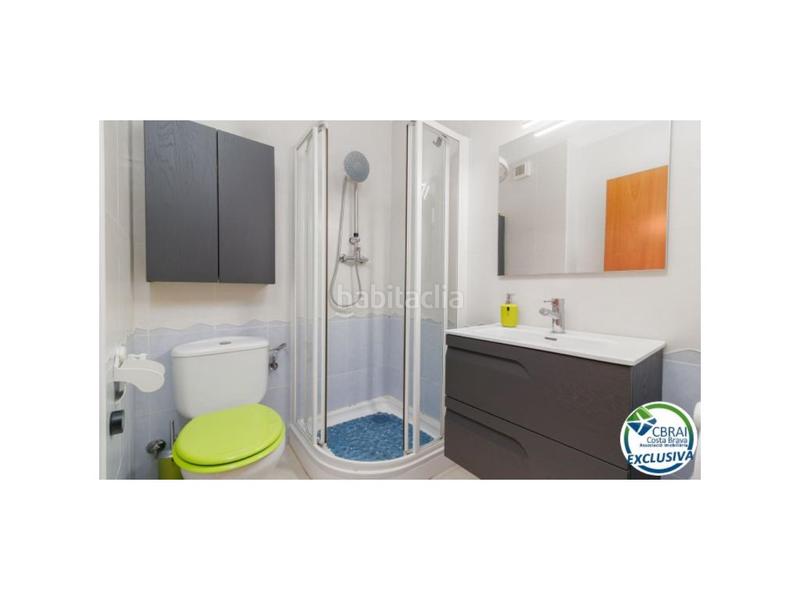 Foto 7f62f529-1272-4cca-b110-93e27e5e6bde. Casa en sector puigmal a 510 casa con piscina en puigmal, 4 habitaciones, y ubicación ideal en Empuriabrava