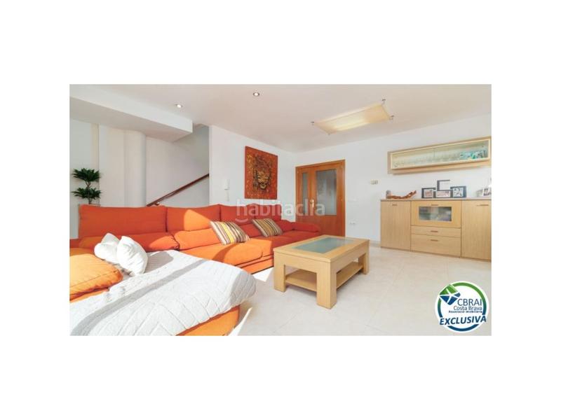 Foto f7037211-5b80-479f-92a8-e03f30fbc4b2. Casa en sector puigmal a 510 casa con piscina en puigmal, 4 habitaciones, y ubicación ideal en Empuriabrava