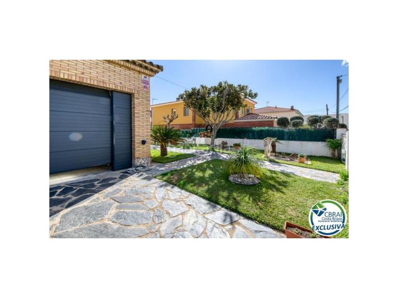 Foto bf52b462-70b9-4a99-ac06-8dae1e38f1f8. Casa en calle de roma 20 encantadora casa independiente con piscina en mas oliva, en Roses