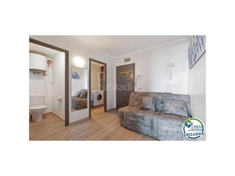 Foto d849b94b-66ef-4d71-a5a8-fe33d17dd6d0. Ático en sector del port grec áticodúplex reformado con terraza de 8m2 y vistas al mar y al canal en Empuriabrava