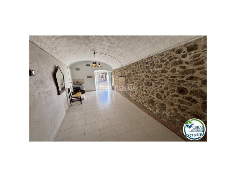 Foto 0438b41b-49ce-4185-858d-e79cf299c17f. Casa en plaça de bòsnia encantadora casa en venta en vilajuiga! en Vilajuïga