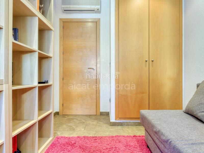 Foto 0333b14e-4658-4a53-a736-54adf7be09c0. Casa en calle vilafant 15 en santa llogaia, privacidad, luz natural, espacio al aire libre ... 396 m2 útiles y 400 m2 de terreno 100 edificable. en Santa Llogaia d´Àlguema