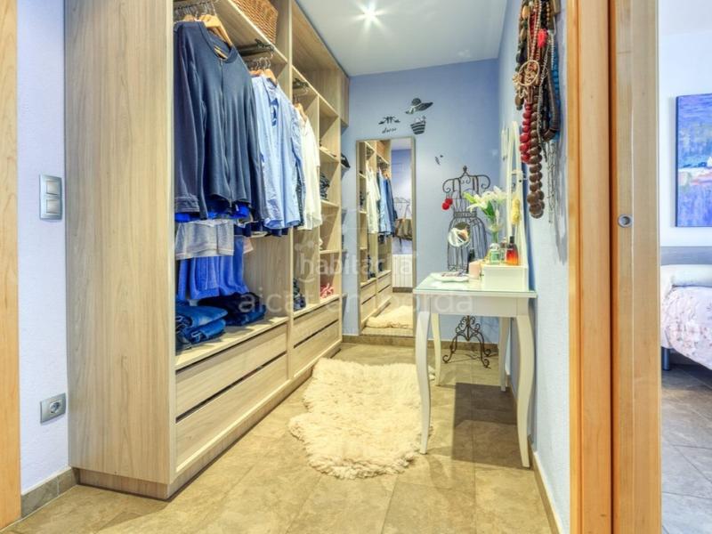 Foto 1571226f-5e9d-4665-9112-04db76edeb3c. Casa en calle vilafant 15 en santa llogaia, privacidad, luz natural, espacio al aire libre ... 396 m2 útiles y 400 m2 de terreno 100 edificable. en Santa Llogaia d´Àlguema