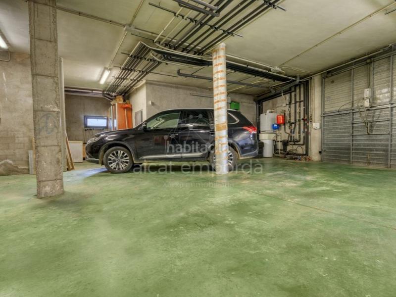 Foto 7ff17559-7902-4aac-b86d-eed7efbe4c2b. Casa en calle vilafant 15 en santa llogaia, privacidad, luz natural, espacio al aire libre ... 396 m2 útiles y 400 m2 de terreno 100 edificable. en Santa Llogaia d´Àlguema