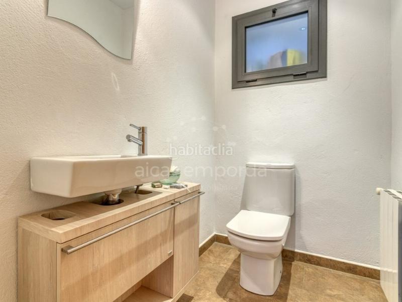 Foto a5ec1d91-2ebc-4411-800c-9860dd66624d. Casa en calle vilafant 15 en santa llogaia, privacidad, luz natural, espacio al aire libre ... 396 m2 útiles y 400 m2 de terreno 100 edificable. en Santa Llogaia d´Àlguema
